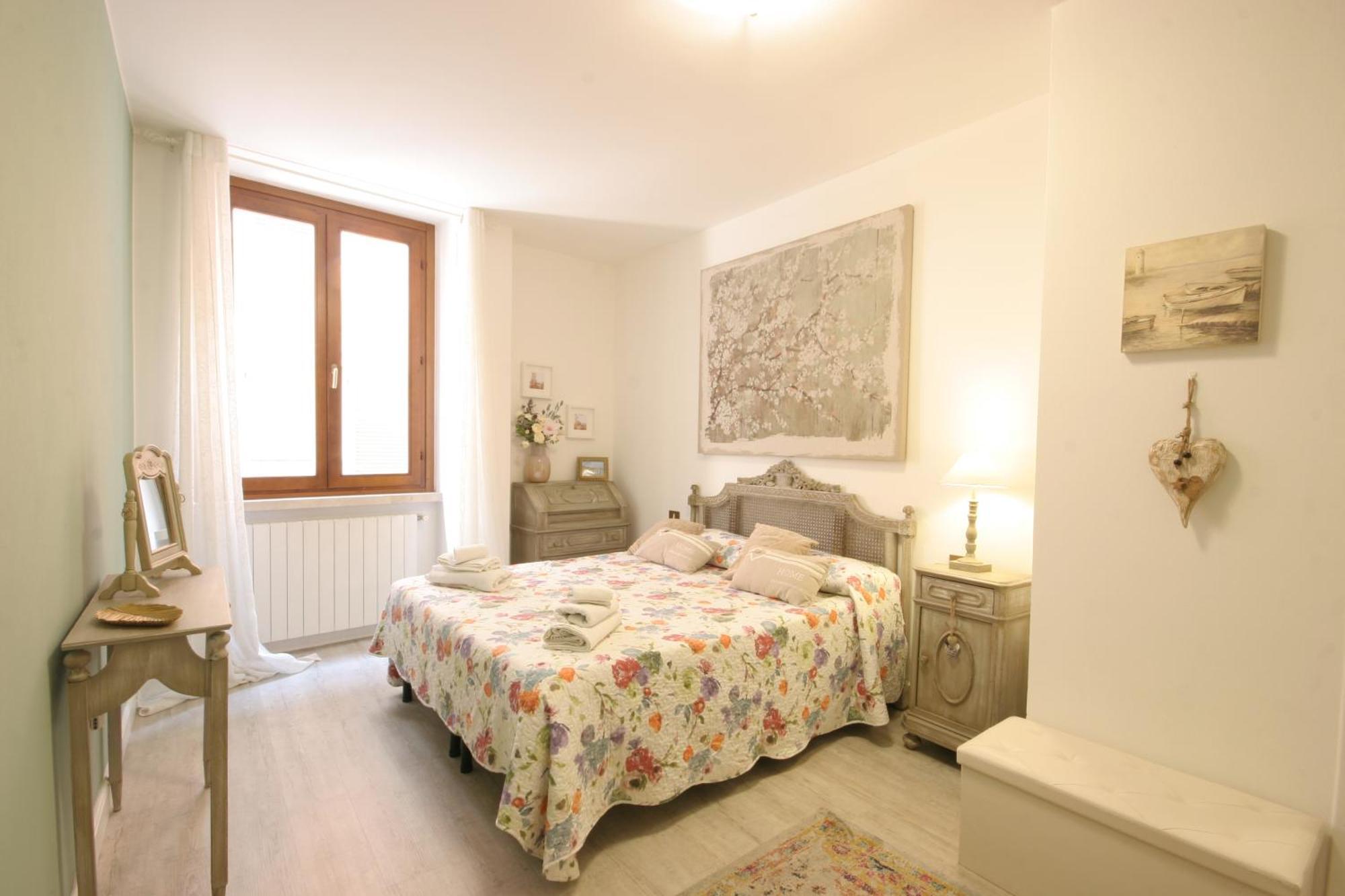Violetta Maison, Elegante E Romantica A Salo' Apartment Exterior photo
